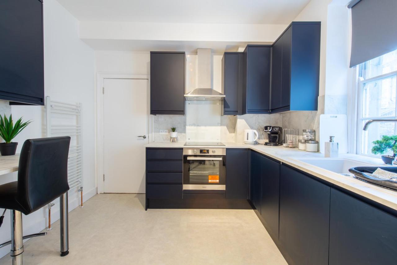 Luxe Maisonette- Parking, 4K Tvs, Leds, Local Snacks And More! バース エクステリア 写真